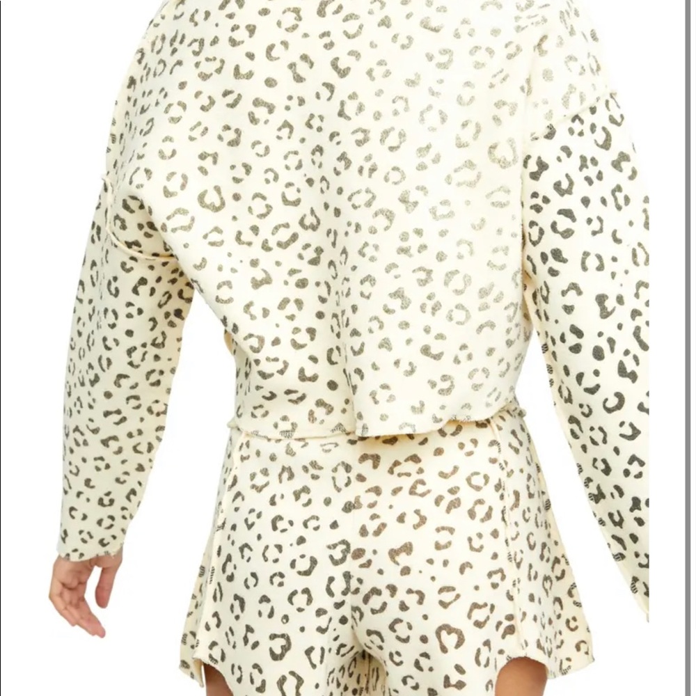 Hp🐶 Rain Check Short Pajamas
FREE PEOPLE - Picture 2 of 3